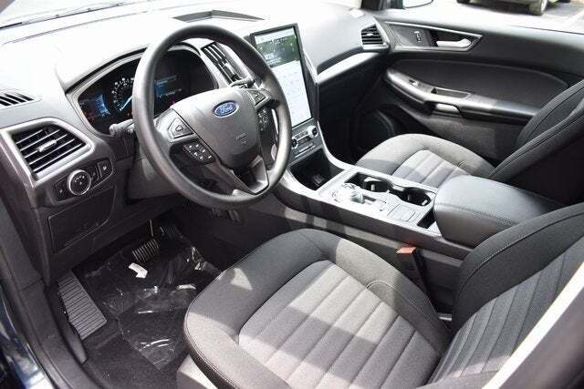 2023 Ford Edge SE