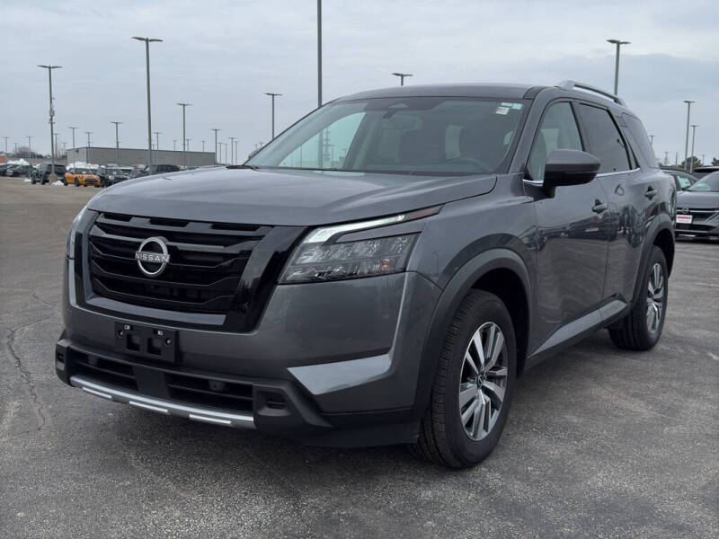 2025 Nissan Pathfinder SL