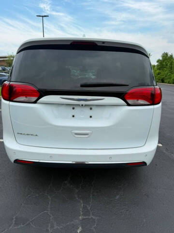 2018 Chrysler Pacifica Touring L