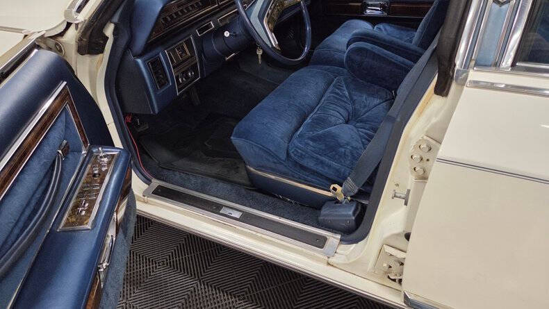 1977 Lincoln Continental