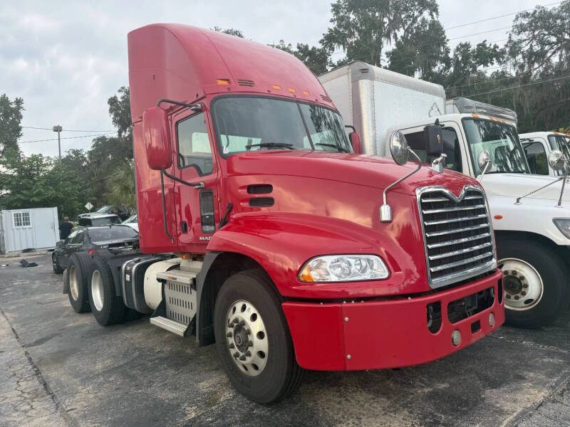 2015 Mack Pinnacle