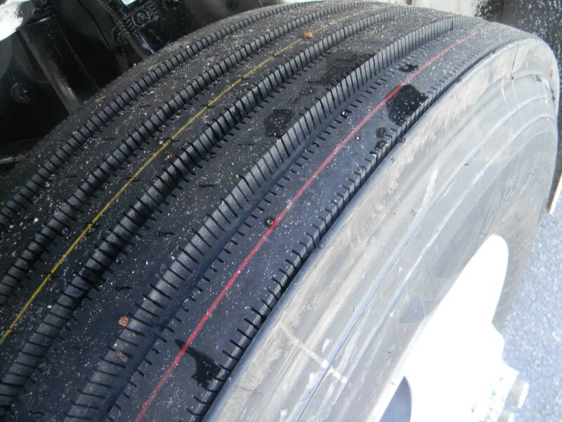 2023 Freightliner M2 106