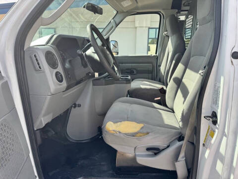 2014 Ford E-Series E-250