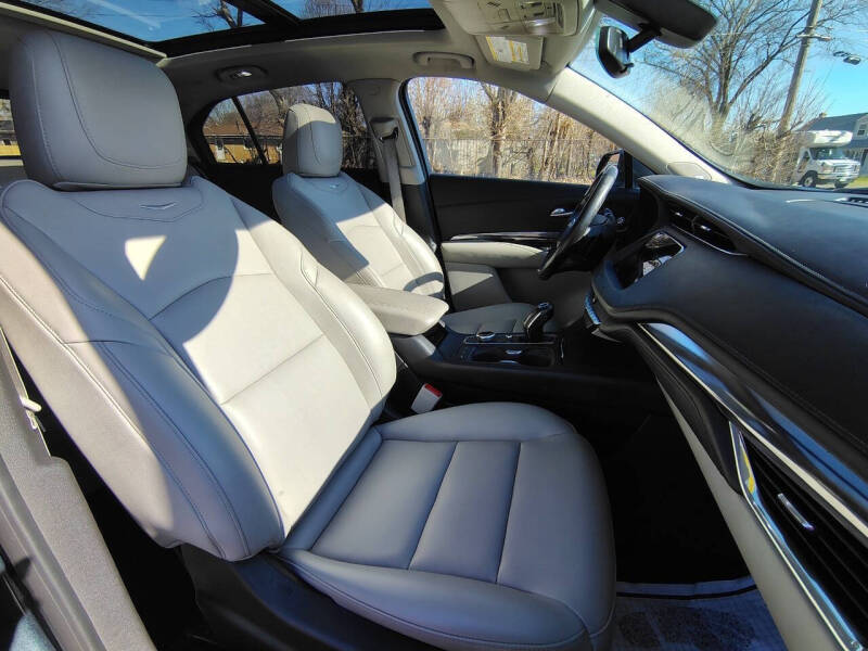 2019 Cadillac XT4 Luxury