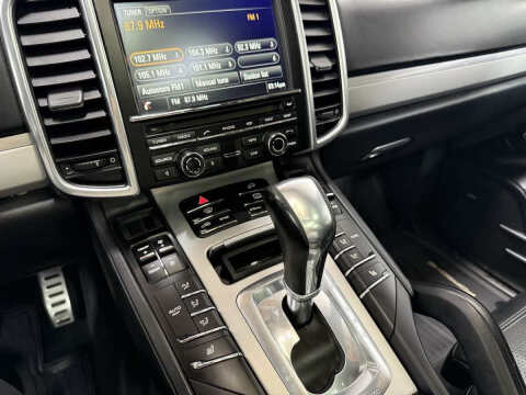 2016 Porsche Cayenne GTS