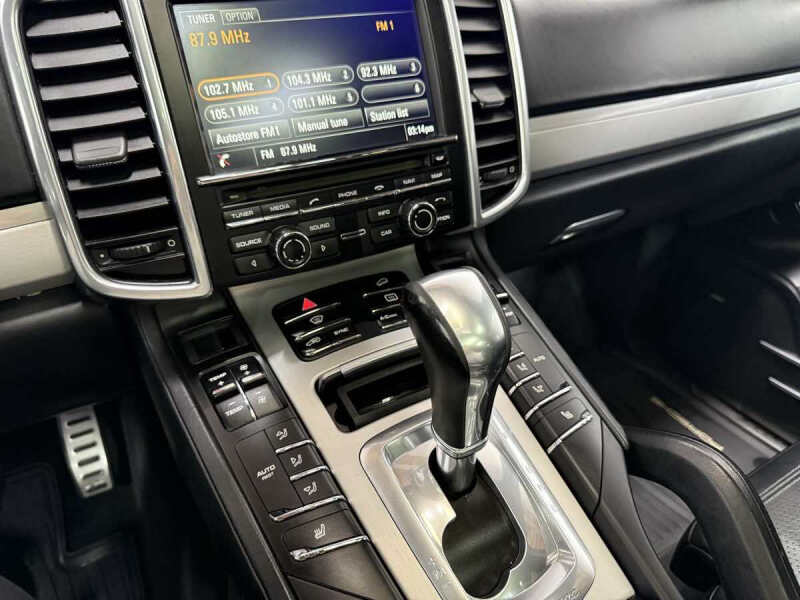 2016 Porsche Cayenne GTS