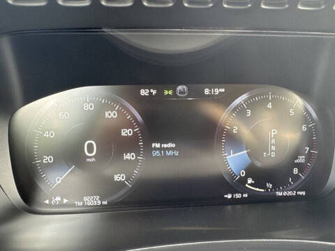 2020 Volvo XC90 T6 Momentum 7-Passenger