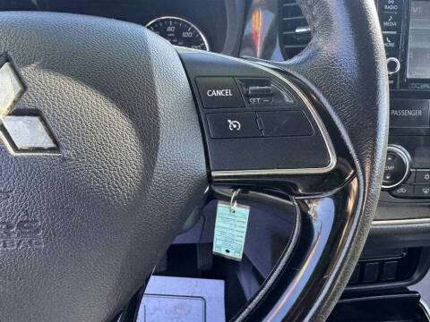 2017 Mitsubishi Outlander ES