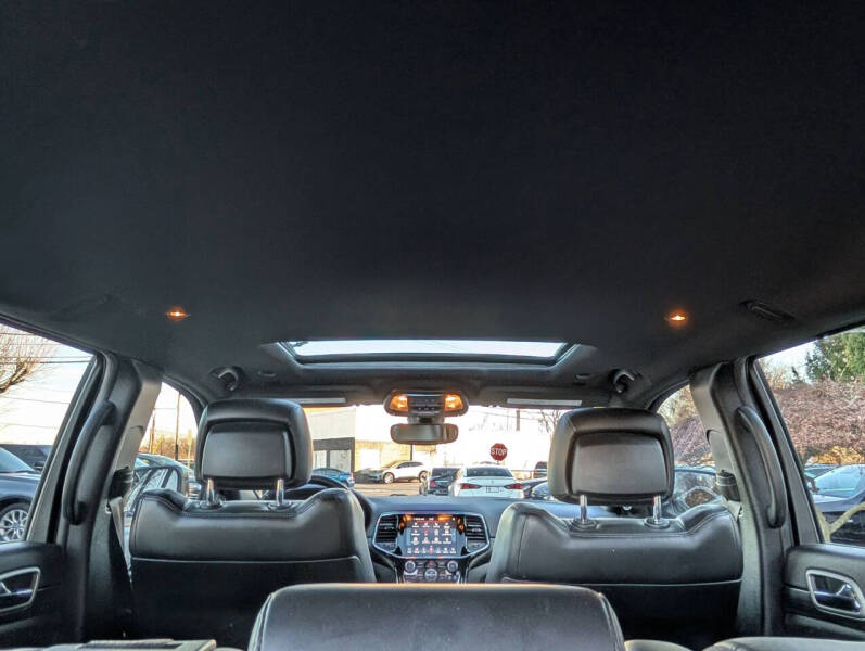 2020 Jeep Grand Cherokee Altitude