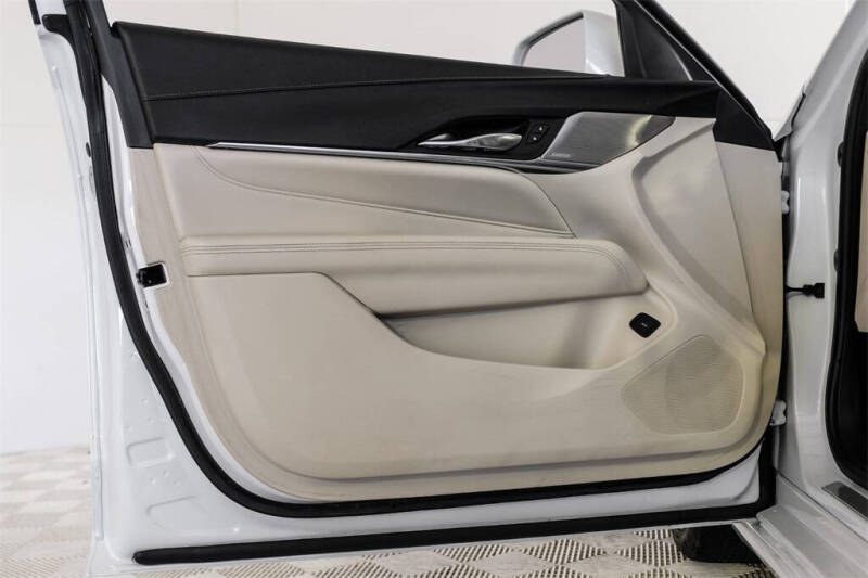 2021 Cadillac CT4 Luxury