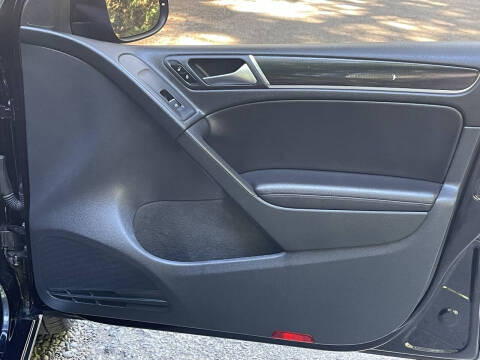 2013 Volkswagen GTI Wolfsburg Edition PZEV