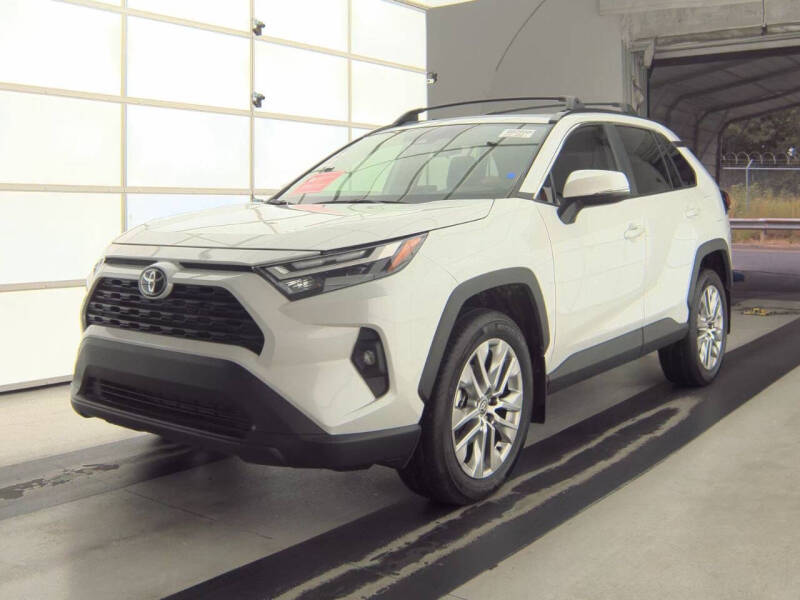 2025 Toyota RAV4 XLE Premium