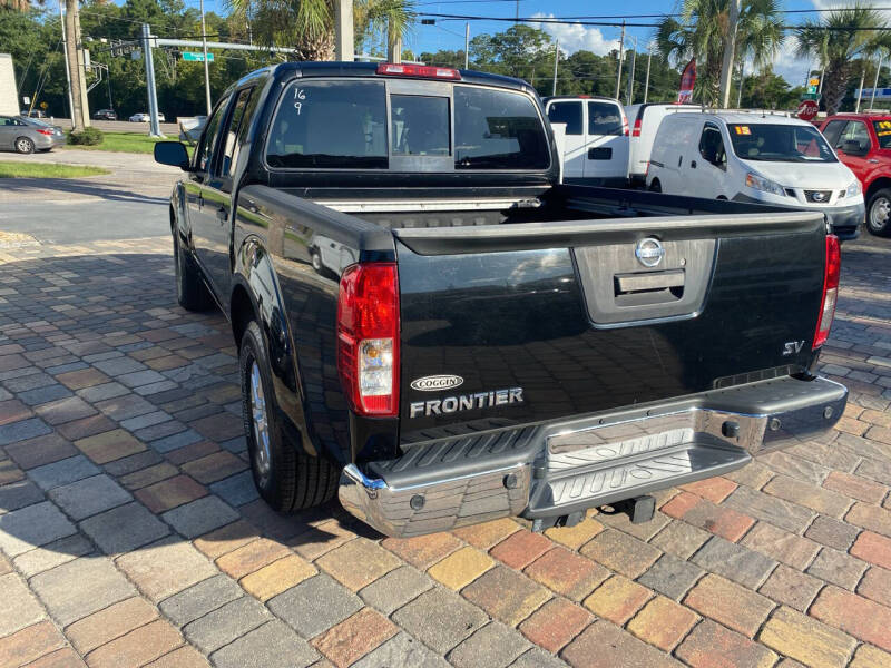 2016 Nissan Frontier SV photo 8