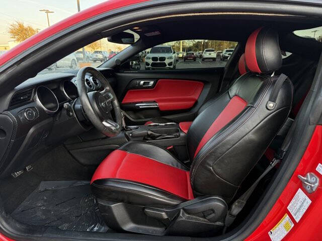 2020 Ford Mustang EcoBoost