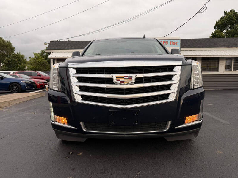 2017 Cadillac Escalade Luxury