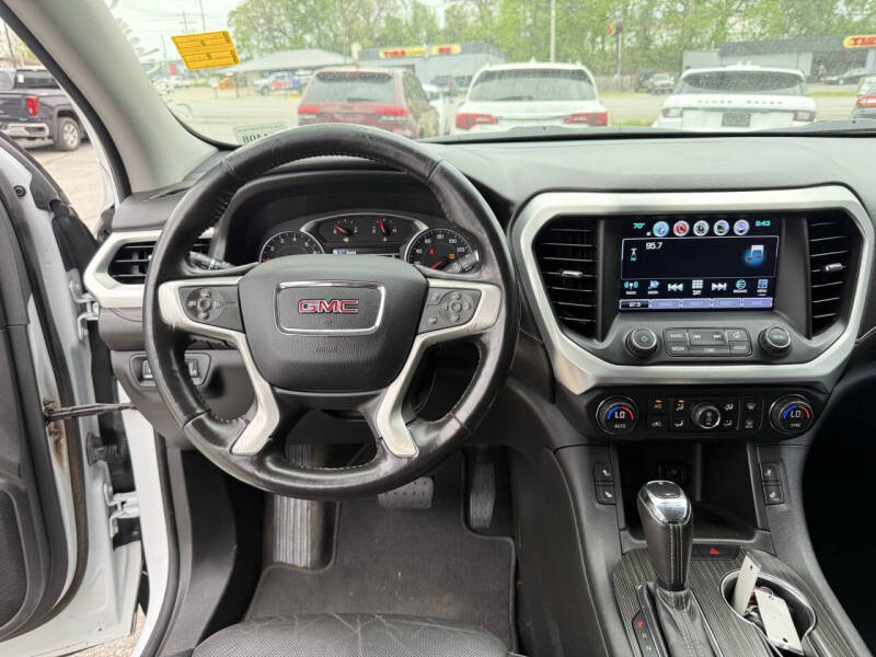2019 GMC Acadia SLT-1