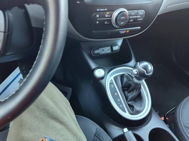 2017 Kia Soul +
