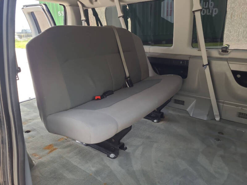 2011 Ford E-Series E-350 SD XLT