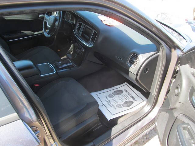 2016 Dodge Charger SE