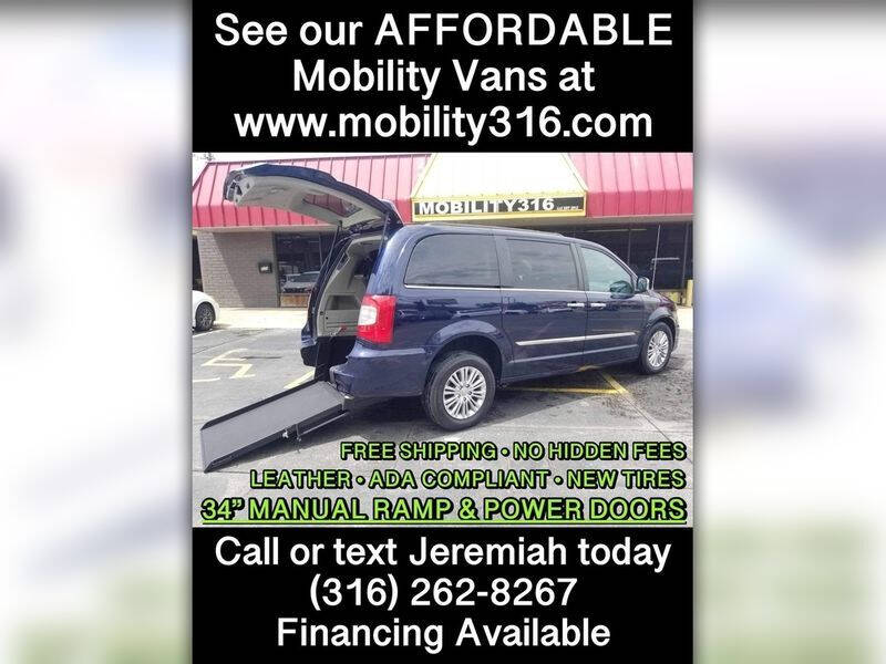 2015 Chrysler Town and Country for sale at Affordable Mobility Solutions, LLC - Mobility/Wheelchair Accessible Inventory-Wichita in Wichita KS