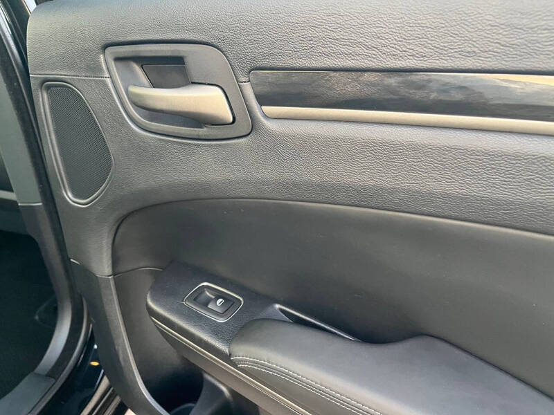 2014 Chrysler 300 C John Varvatos Limited Edition