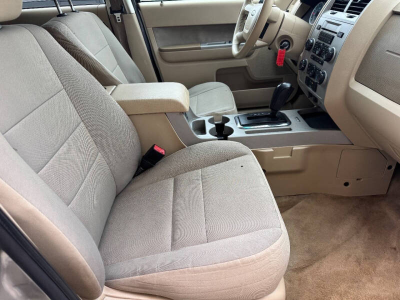 2011 Ford Escape XLT