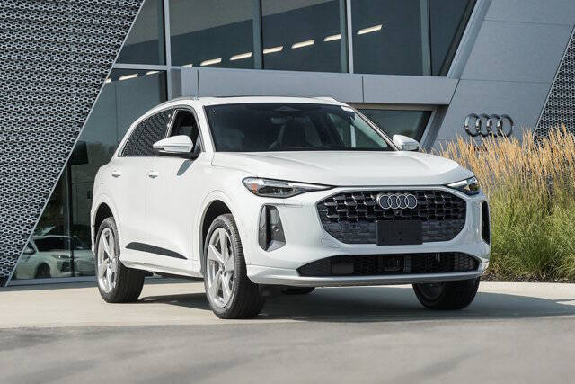 2025 Audi Q5 quattro Premium Plus TFSI