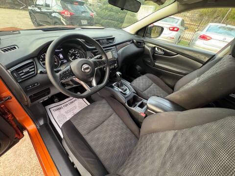 2017 Nissan Rogue Sport SV