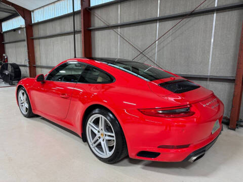 2018 Porsche 911 Carrera