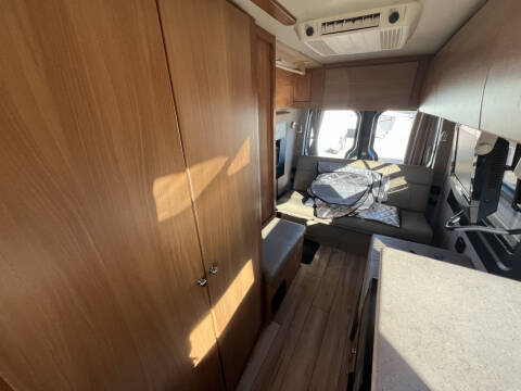 2009 Winnebago ERA 170XL Class B