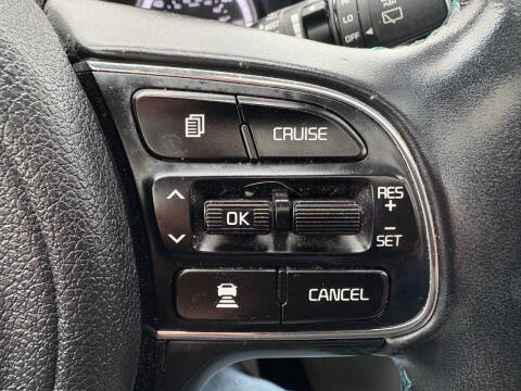 2017 Kia Niro Touring