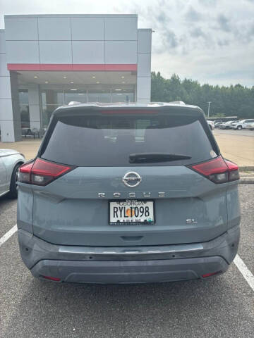 2021 Nissan Rogue SL