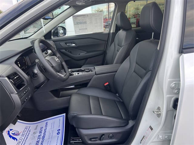 2025 Nissan Rogue SL