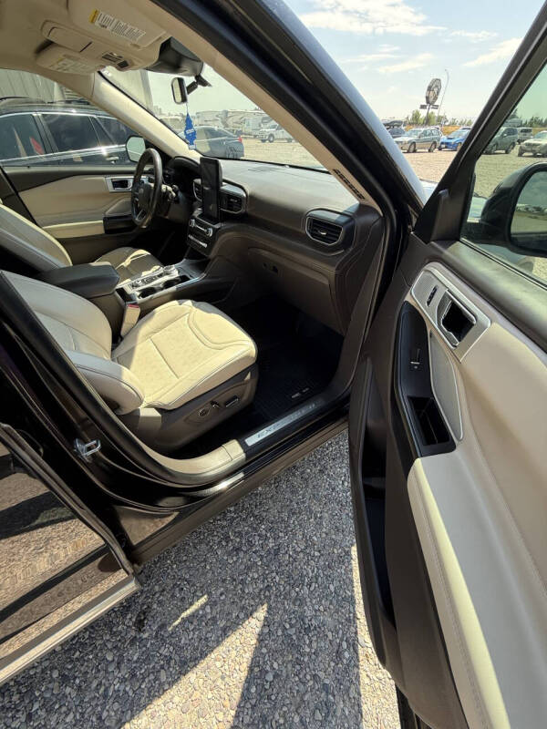 2020 Ford Explorer Platinum