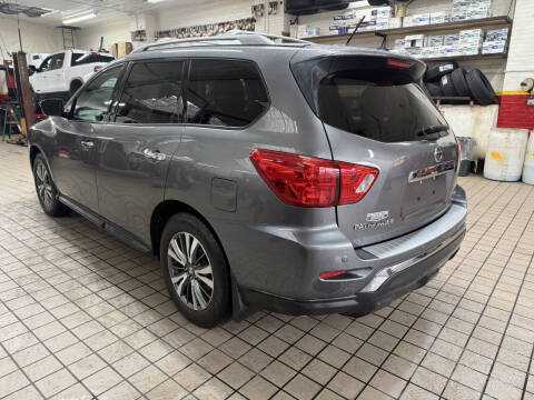 2017 Nissan Pathfinder SV