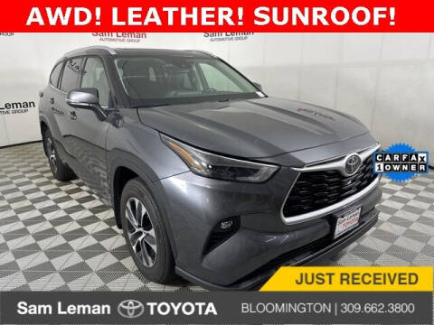 2022 Toyota Highlander for sale at Sam Leman Toyota Bloomington in Bloomington IL