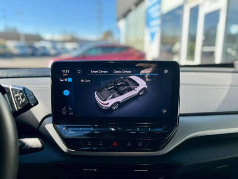 2023 Volkswagen ID.4 Pro