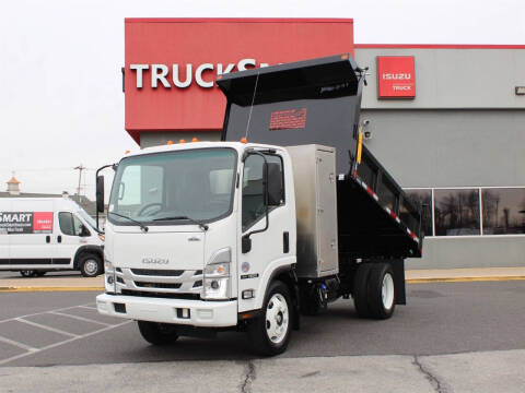 2023 Isuzu NRR for sale at Trucksmart Isuzu in Morrisville PA