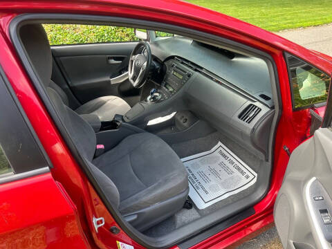 2010 Toyota Prius III