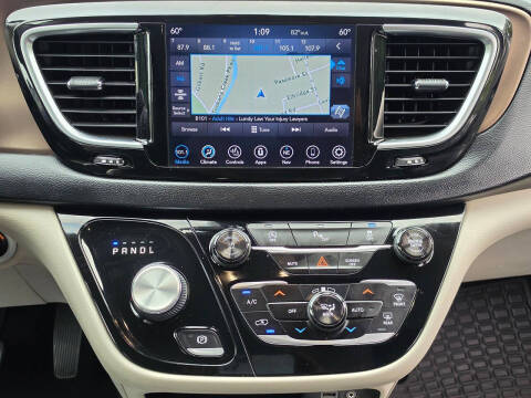 2018 Chrysler Pacifica Touring L Plus