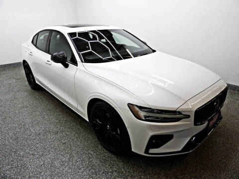 2024 Volvo S60 B5 Plus Black Edition