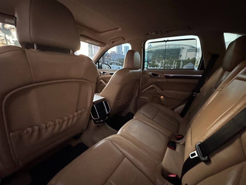 2013 Porsche Cayenne Tiptronic
