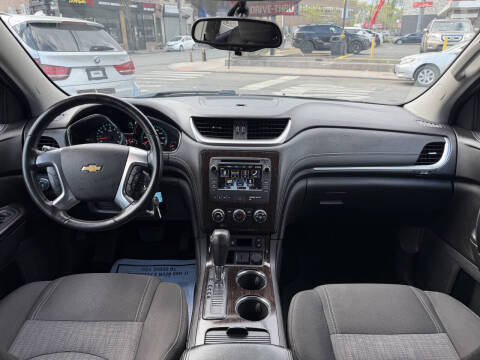 2016 Chevrolet Traverse LT