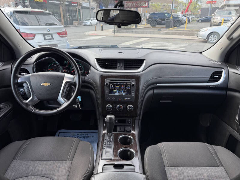 2016 Chevrolet Traverse LT