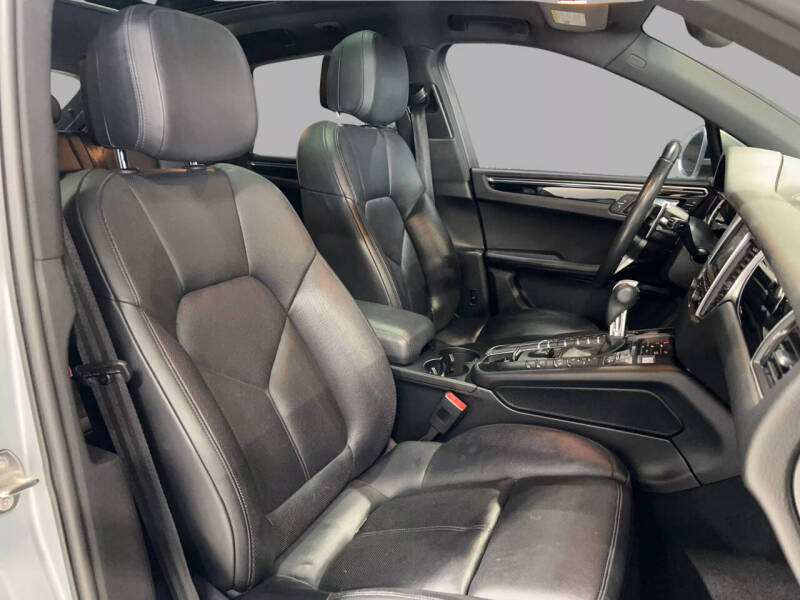 2016 Porsche Macan S