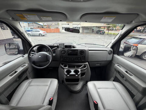 2014 Ford E-Series E-250