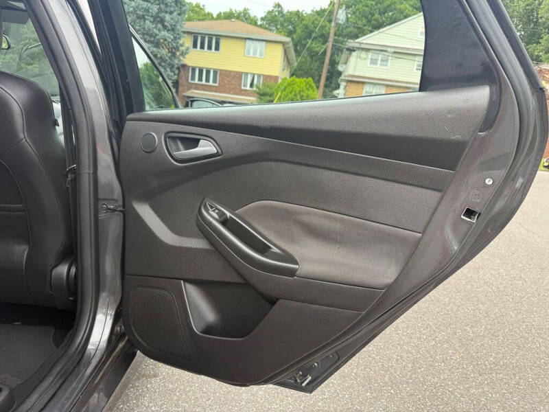 2017 Ford Focus ST