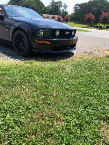 2005 Ford Mustang