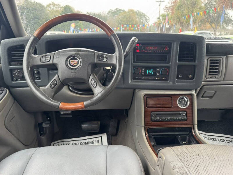 2004 Cadillac Escalade