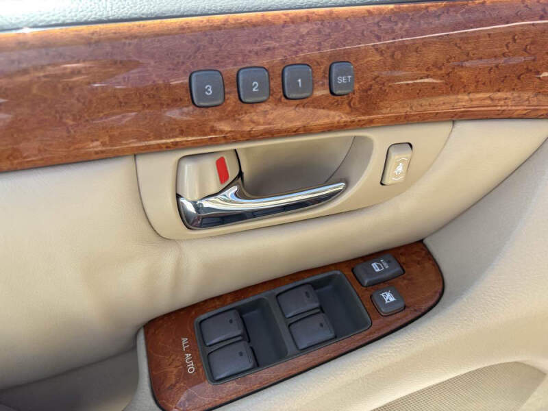 2005 Lexus LS 430